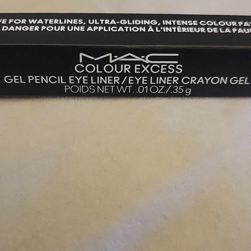 Limited Edition MAC Cosmetics Colour Excess Eyeliner - Vibrant Blue - Picture 9 of 10